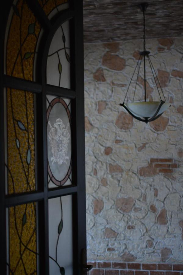 Gala - Guesthouse Oradea Luaran gambar