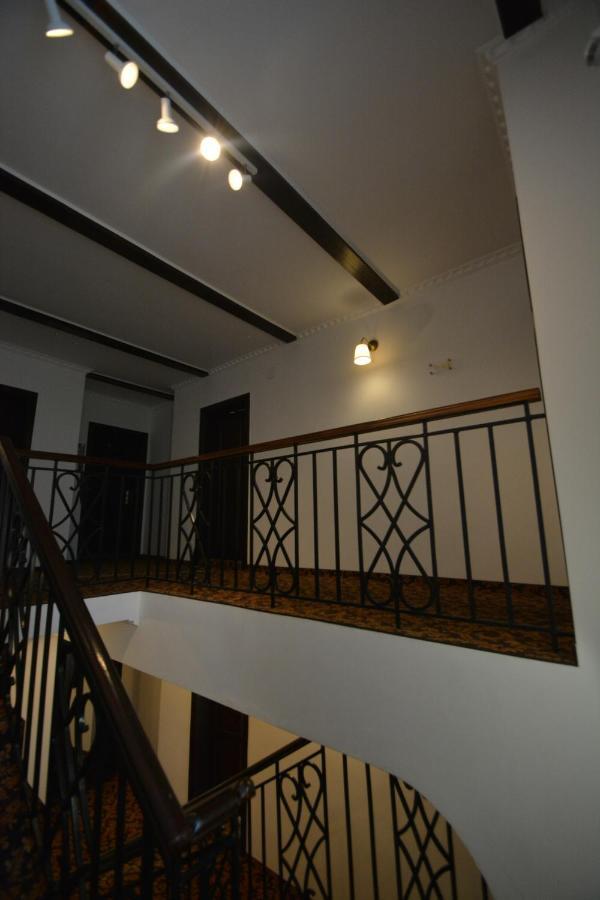 Gala - Guesthouse Oradea Luaran gambar